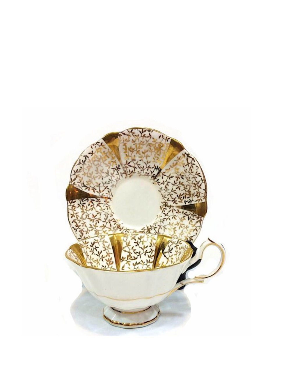 2 Sets of  Queen Anne Tea Cup & Saucer w/Gold Lace, ⭐️⭐️⭐️